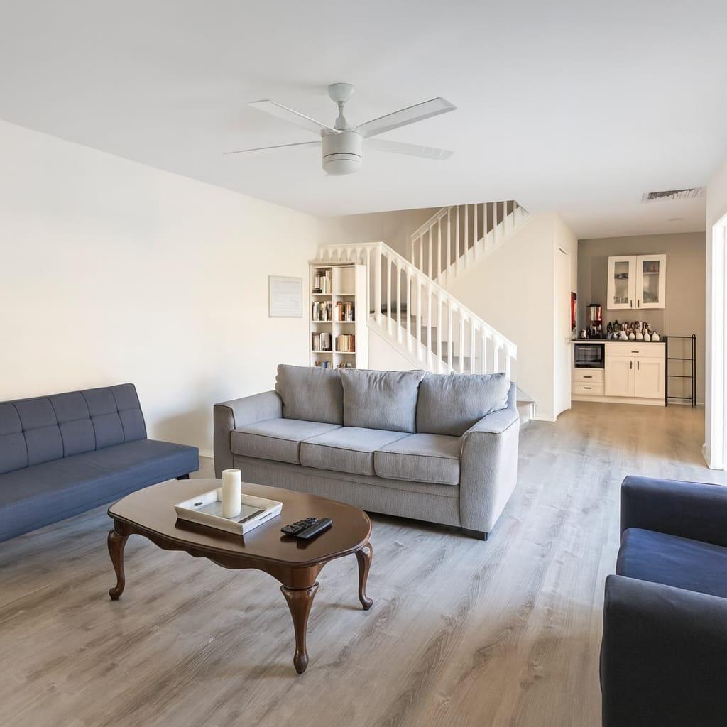 HERITAGE VILLAGE OF P B LAKES - Residential Lease