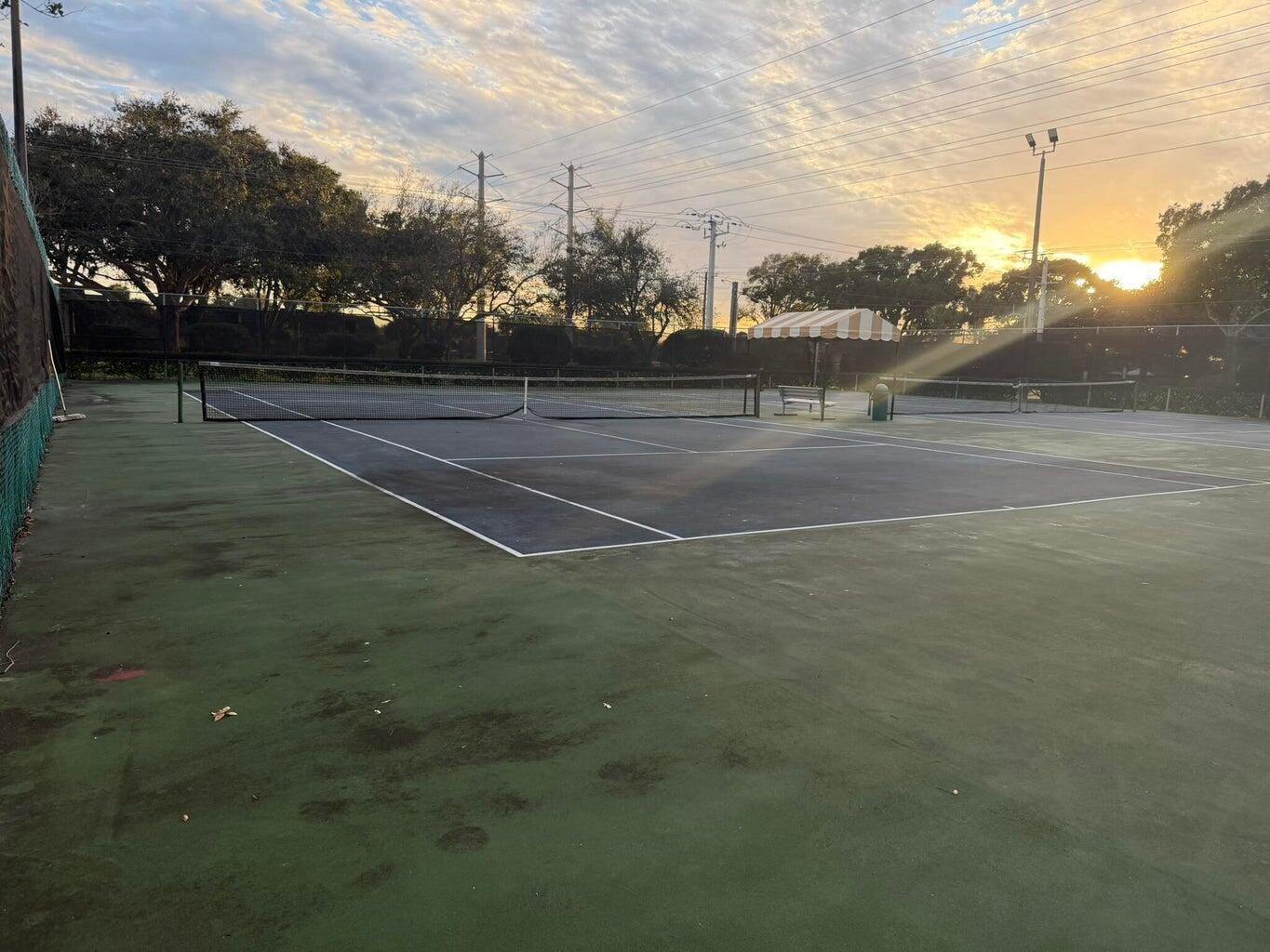 HERITAGE VILLAGE OF P B LAKES - Residential Lease