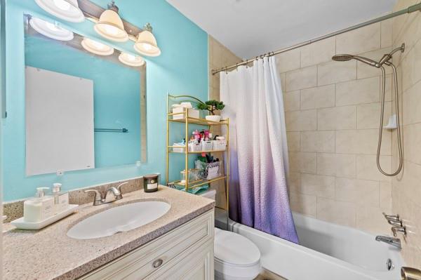 GREENHOUSE OF BOCA - Residential