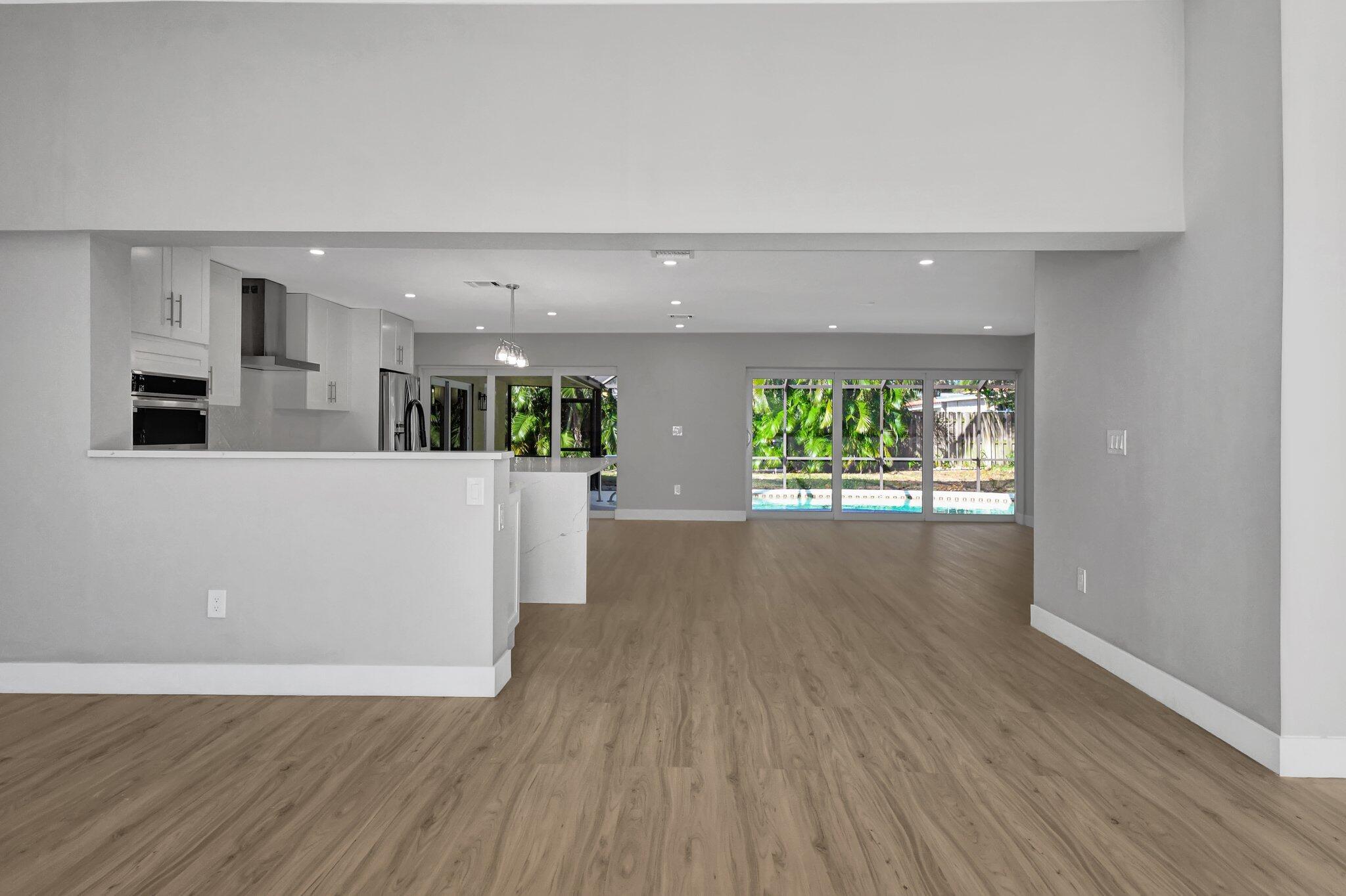 619 SW 3rd Street