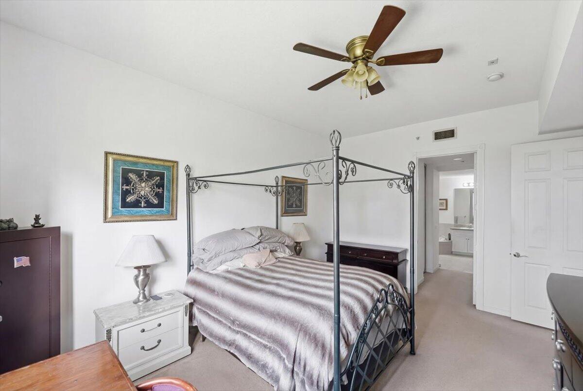 HARBOUR ISLE AT HUTCHINSON ISLAND WEST, A CONDOMIN - Residential