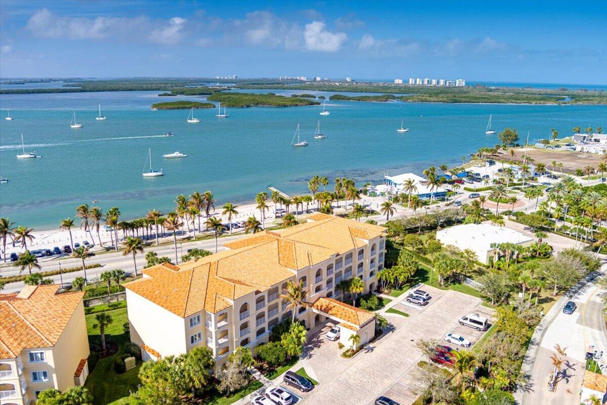 HARBOUR ISLE AT HUTCHINSON ISLAND WEST, A CONDOMIN - Residential
