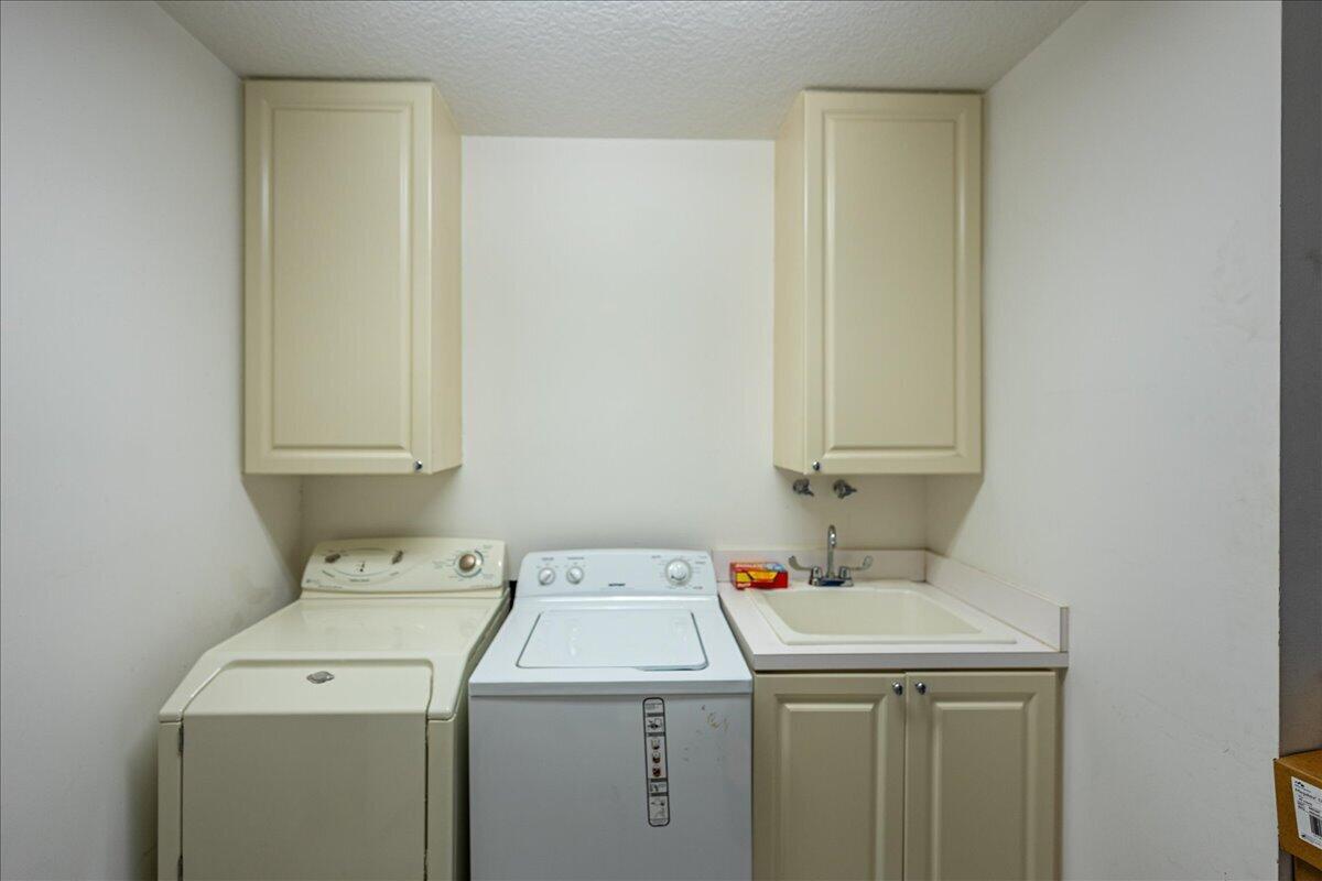 HARBOUR ISLE AT HUTCHINSON ISLAND WEST, A CONDOMIN - Residential