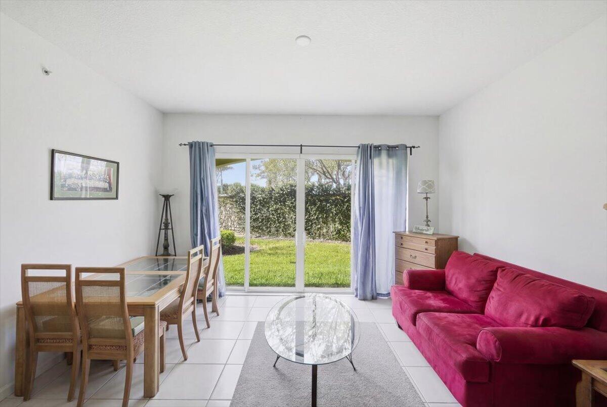 HARBOUR ISLE AT HUTCHINSON ISLAND WEST, A CONDOMIN - Residential