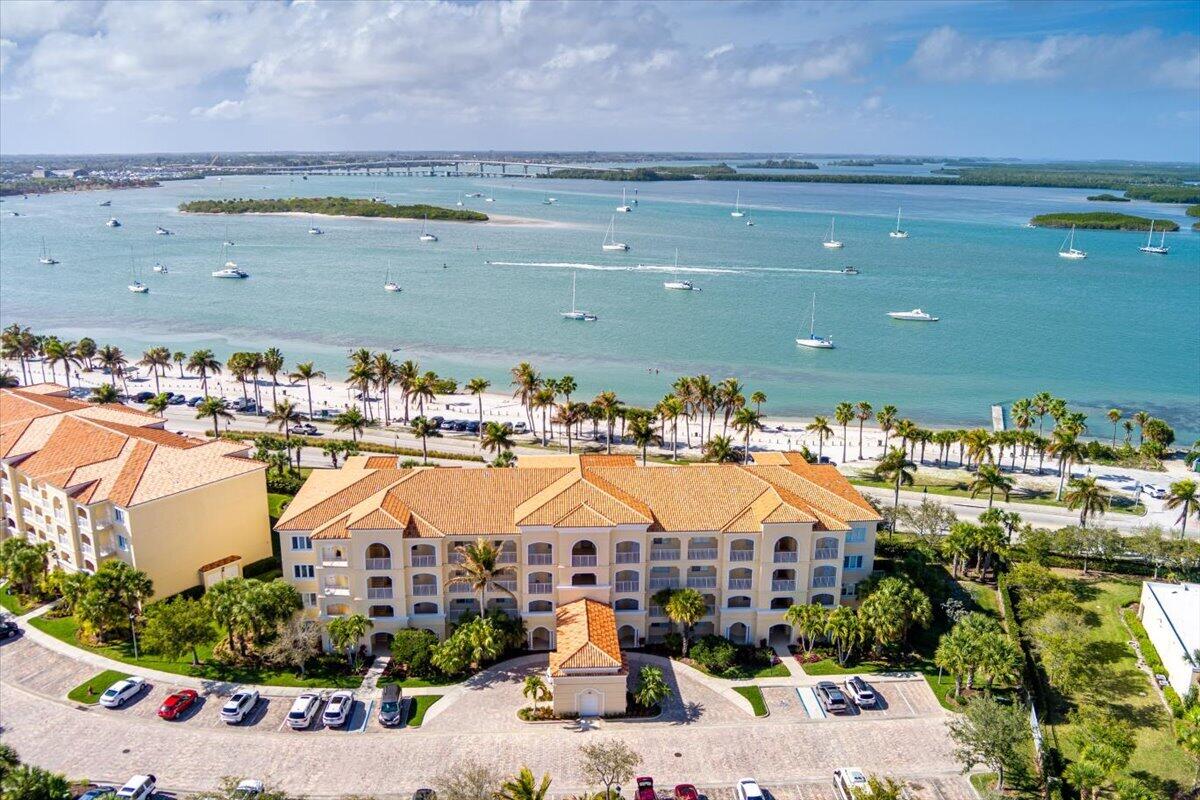 HARBOUR ISLE AT HUTCHINSON ISLAND WEST, A CONDOMIN - Residential