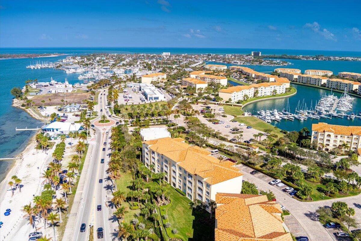 HARBOUR ISLE AT HUTCHINSON ISLAND WEST, A CONDOMIN - Residential