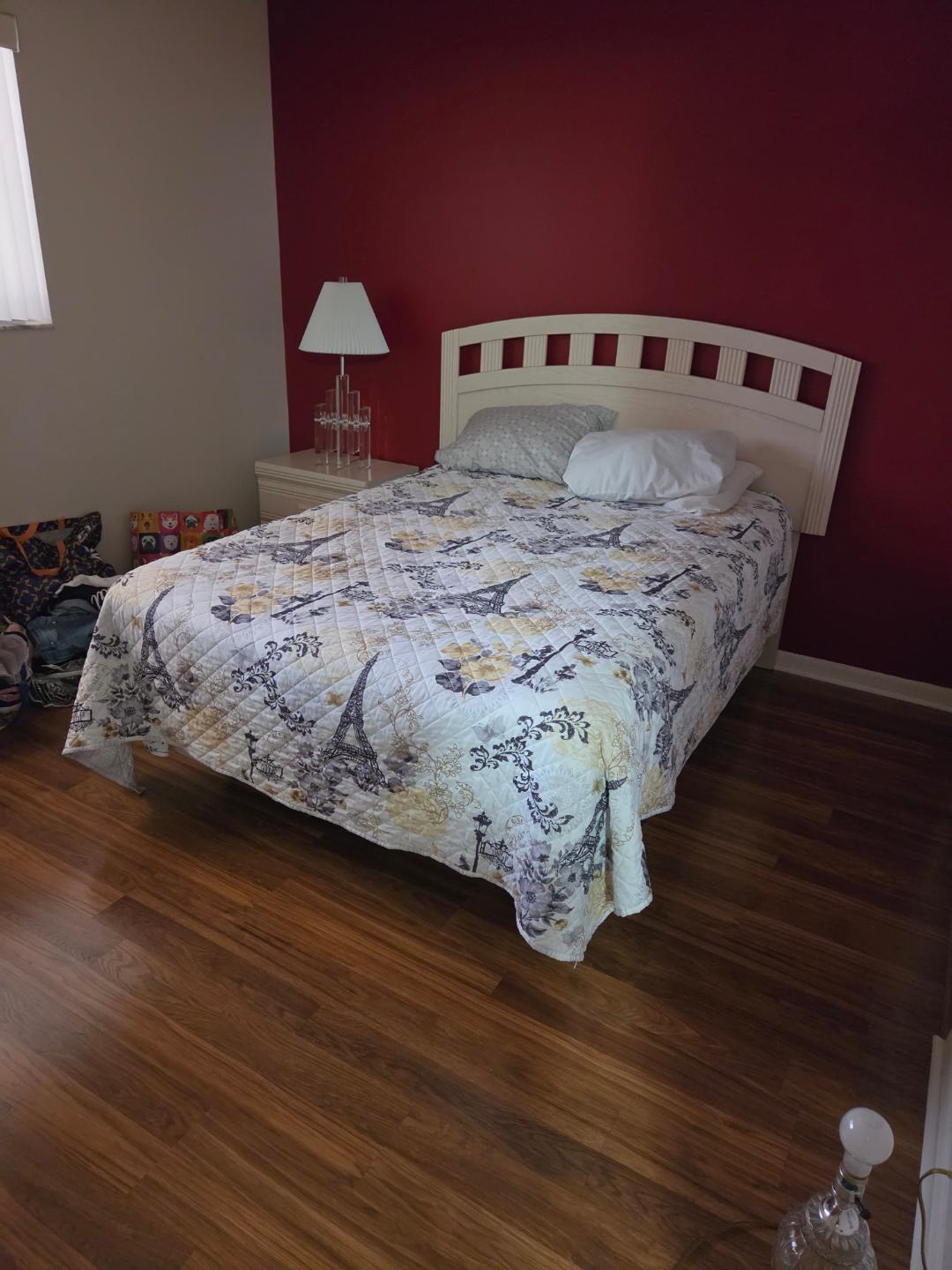EVERGREEN CONDO - Residential