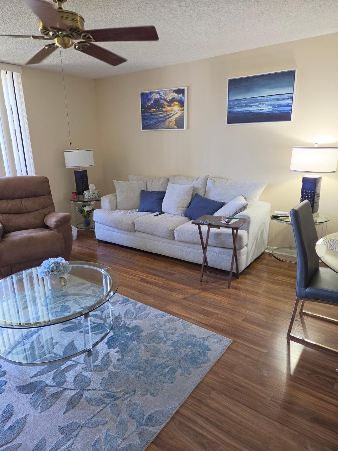 EVERGREEN CONDO - Residential