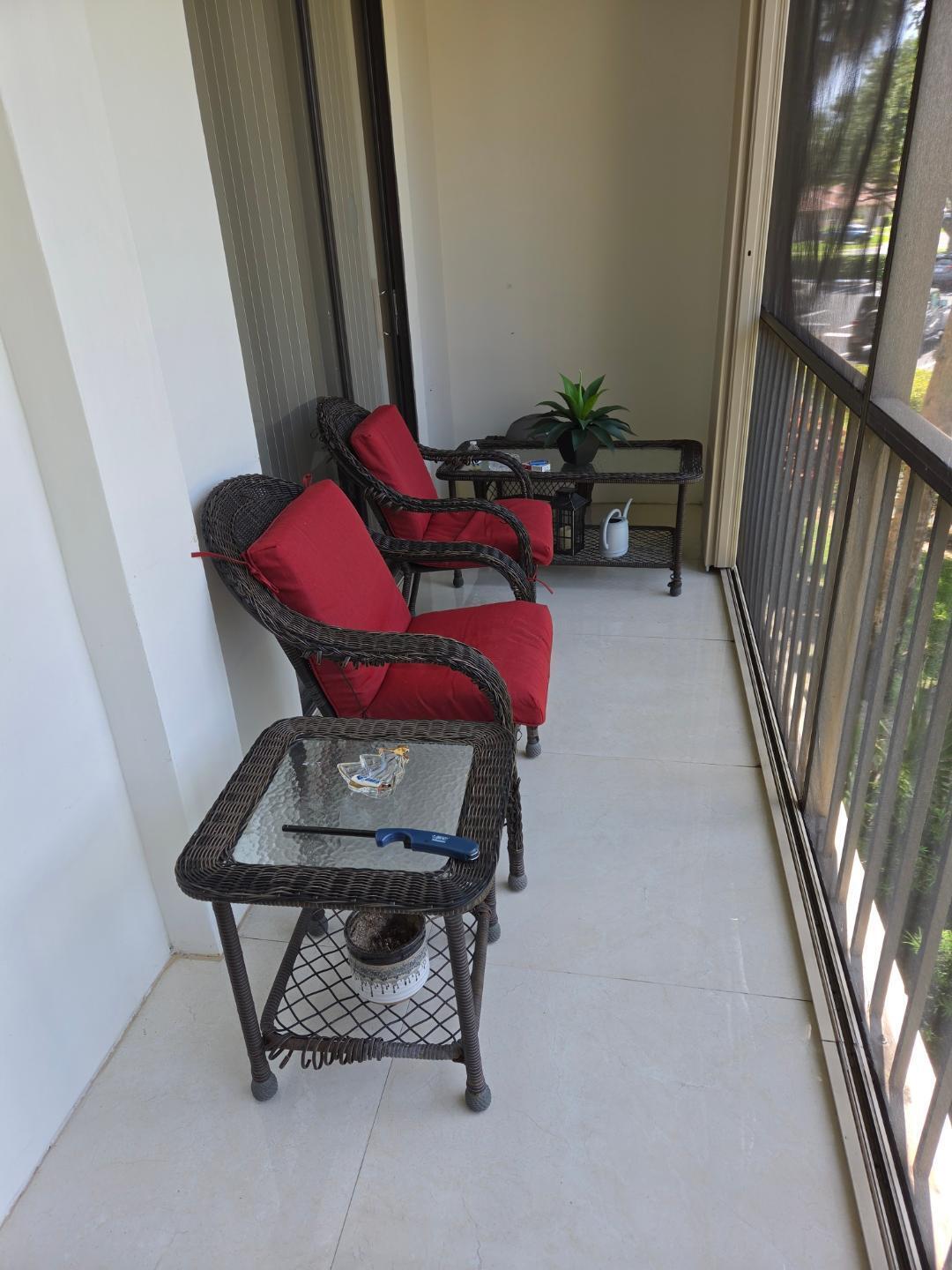 EVERGREEN CONDO - Residential