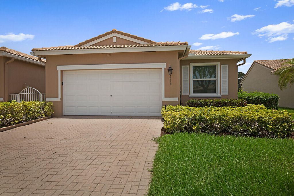Photo of 8612 Lineyard Cay, West Palm Beach, FL 33411 (MLS # R10809576)