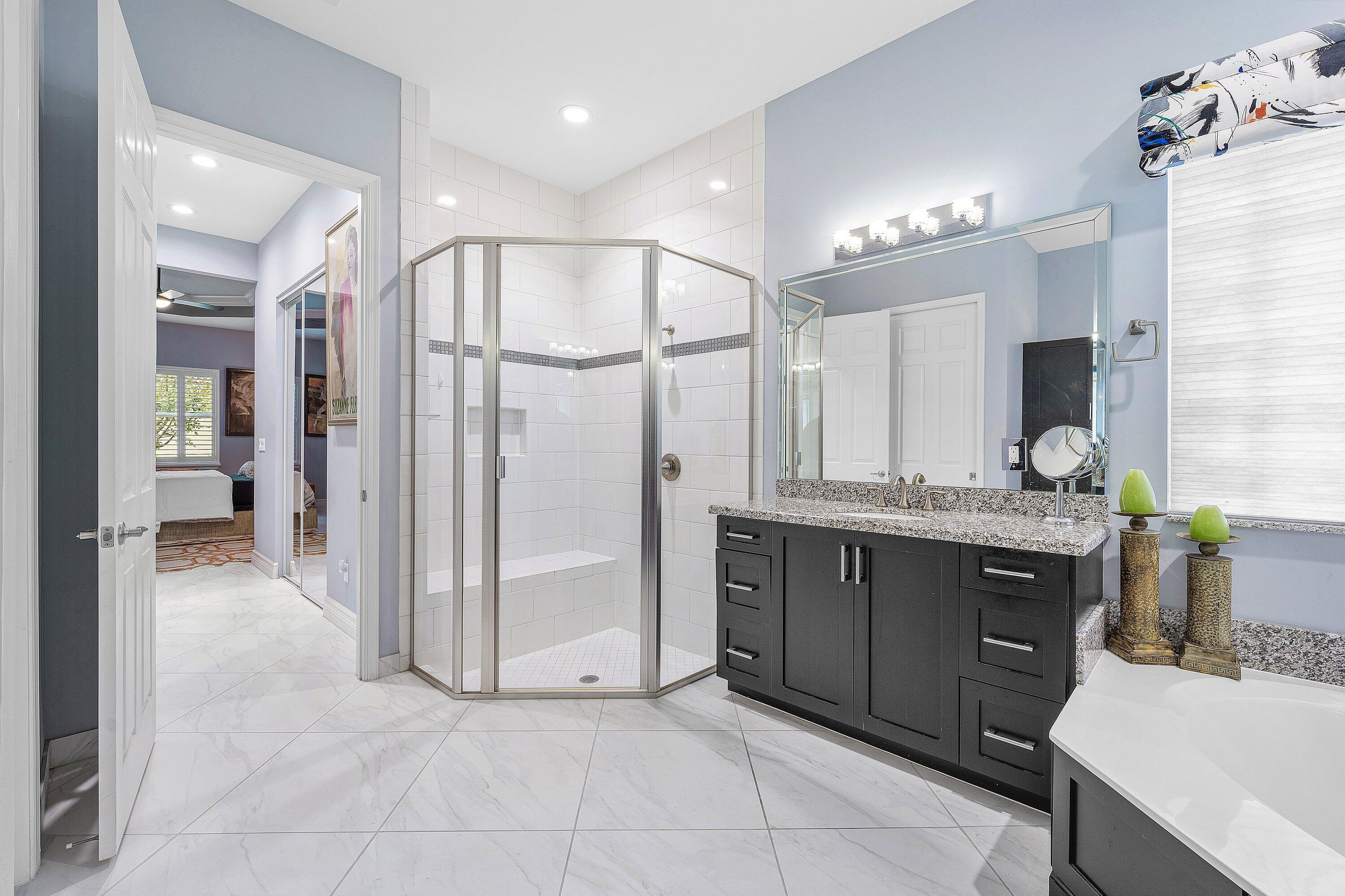 Valencia Cove - Residential