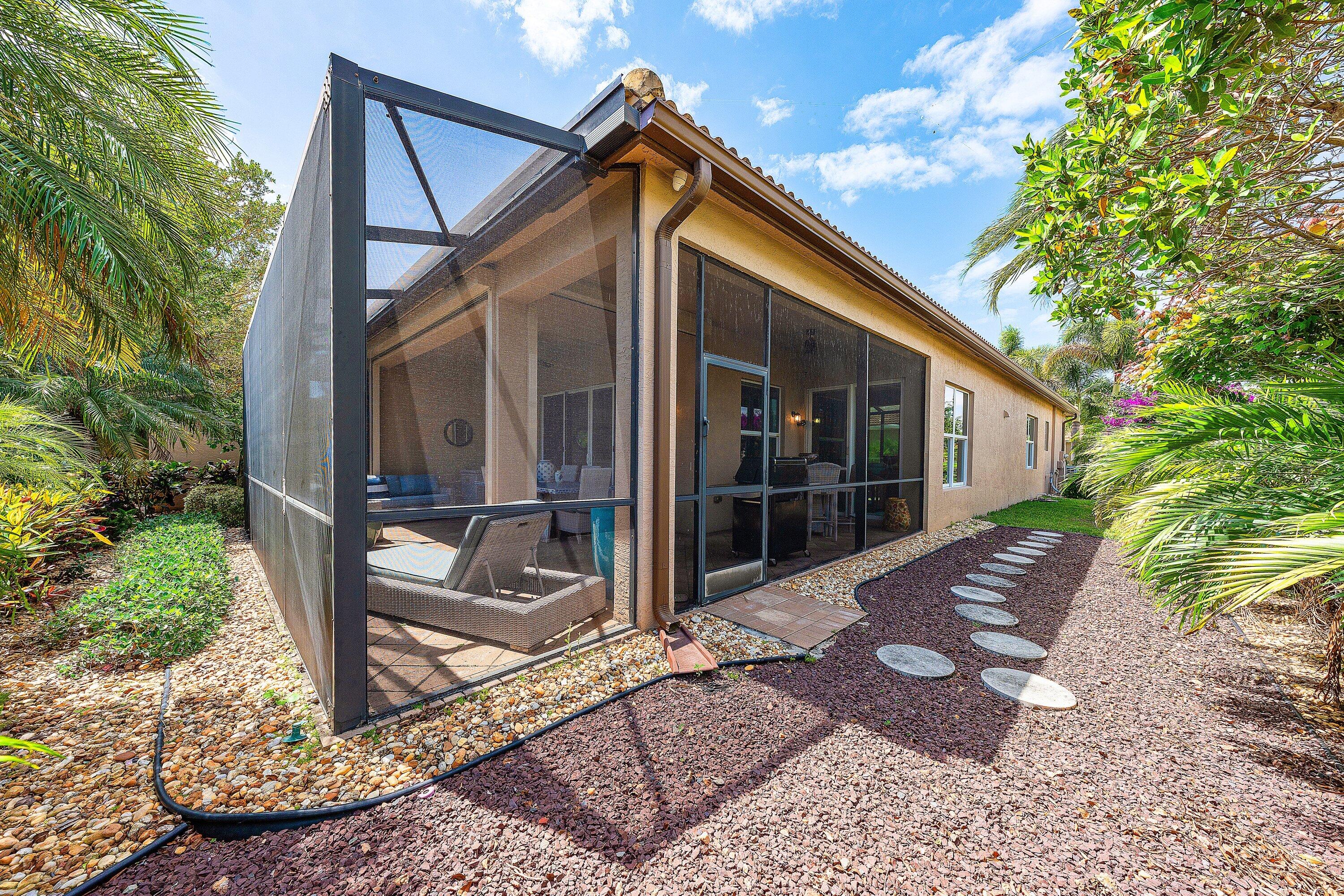 Valencia Cove - Residential