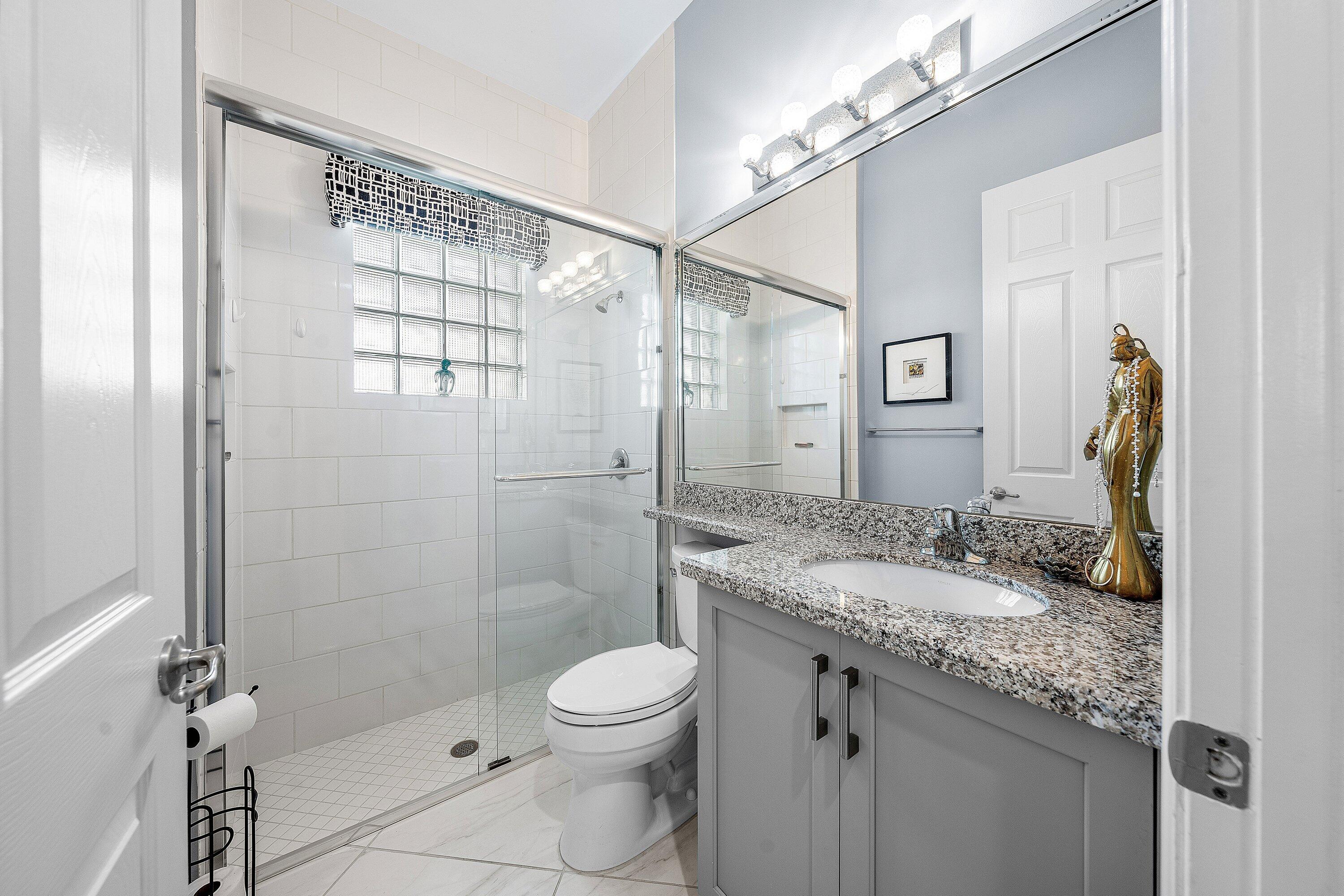 Valencia Cove - Residential