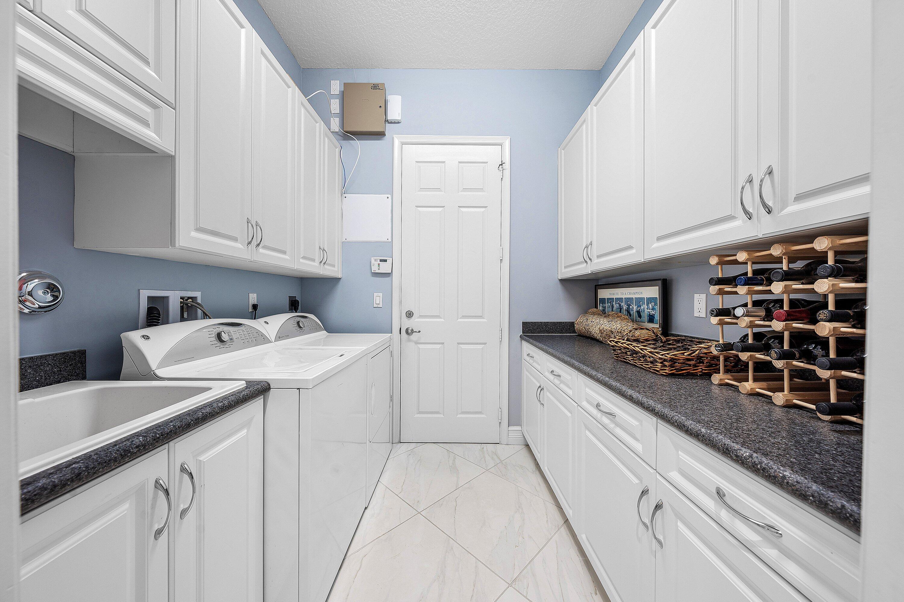 Valencia Cove - Residential