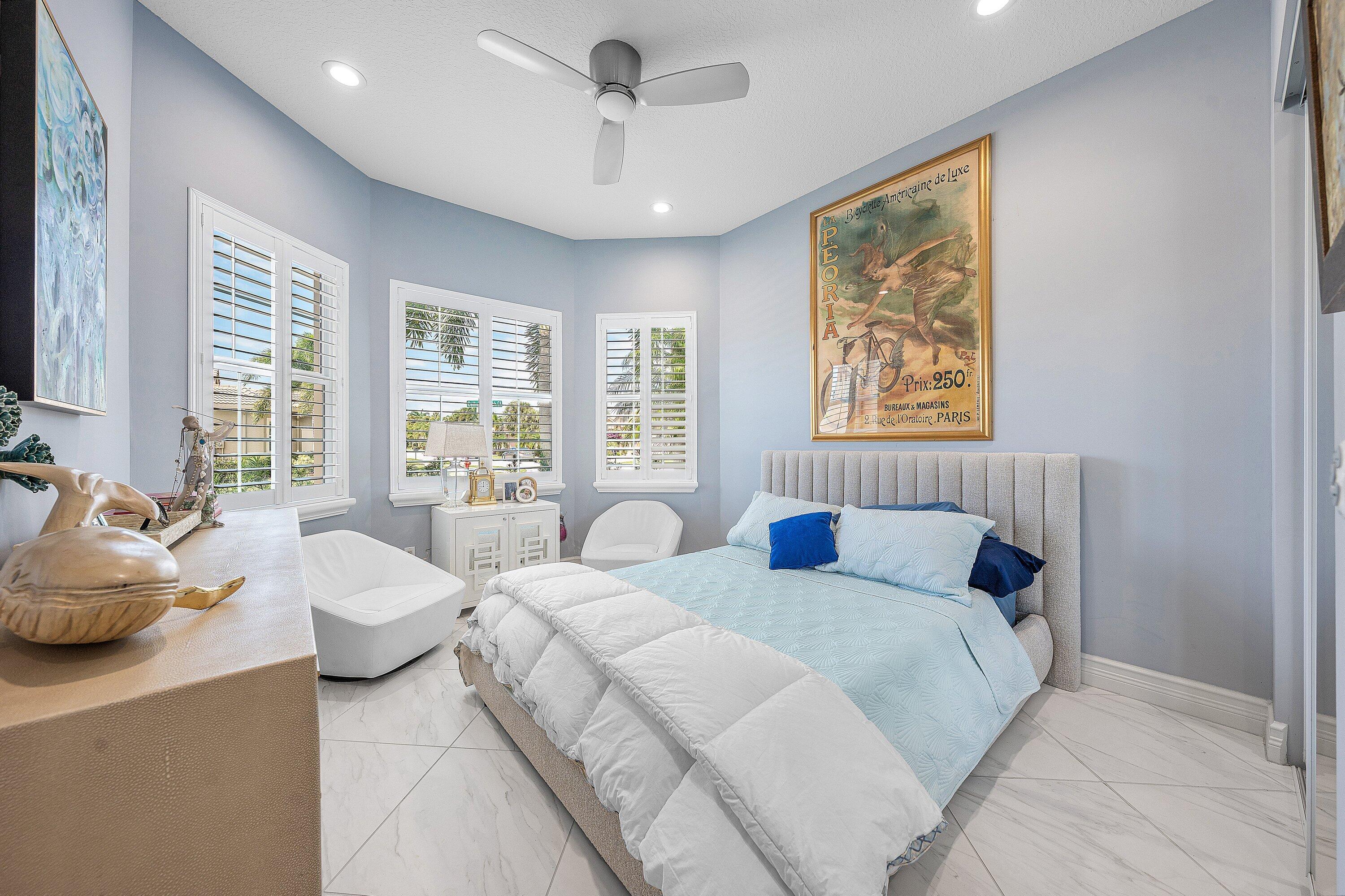 Valencia Cove - Residential