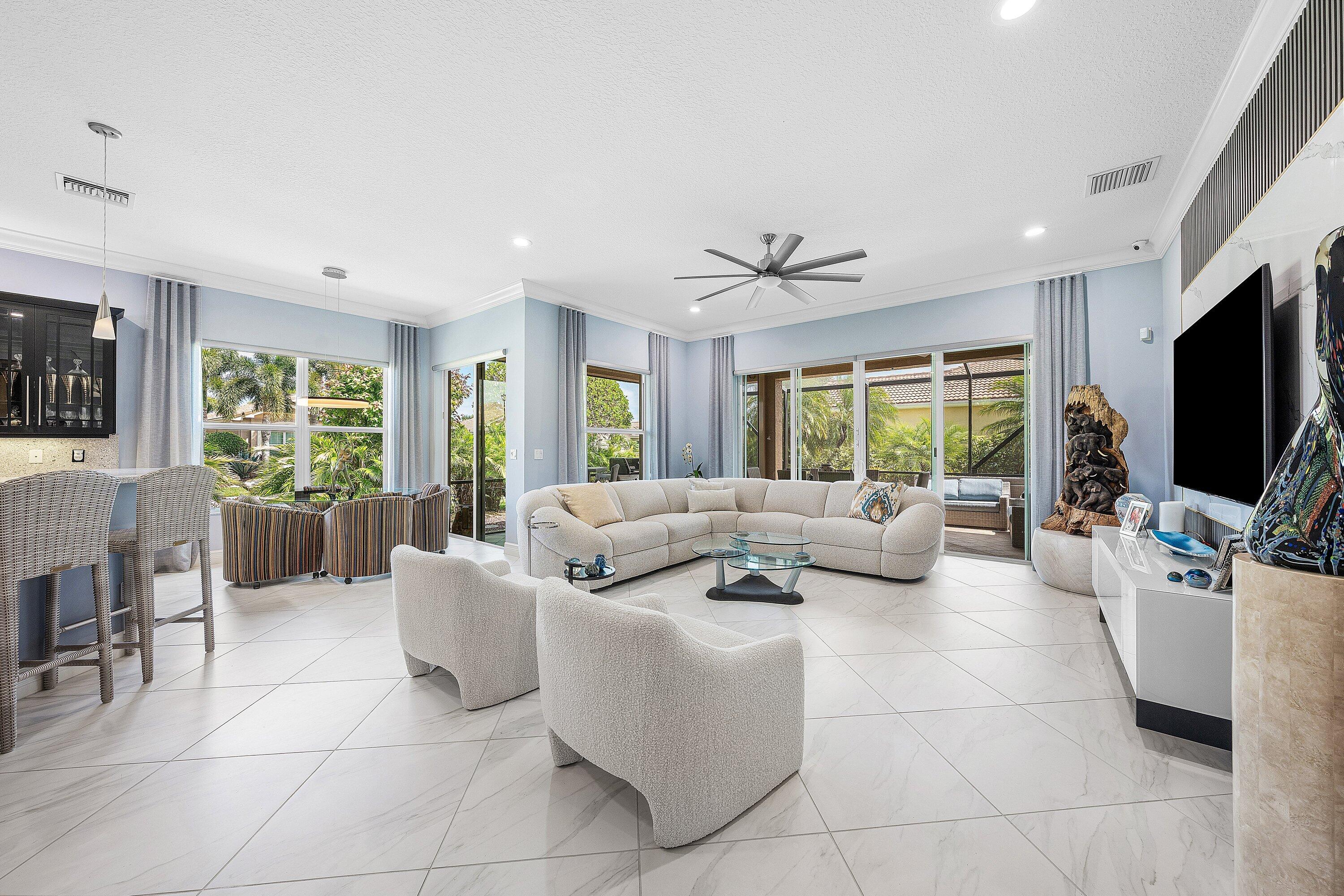 Valencia Cove - Residential