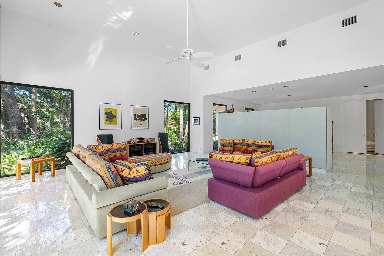 FOXE CHASE - Residential