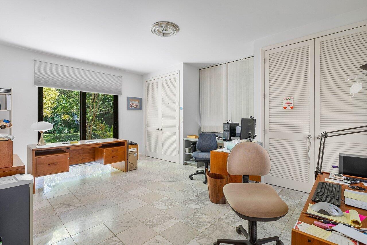 FOXE CHASE - Residential