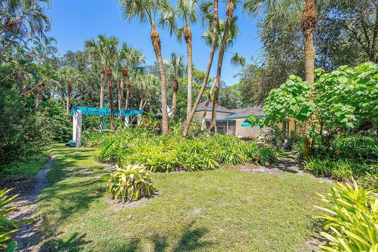 FOXE CHASE - Residential