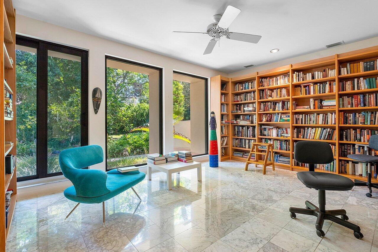 FOXE CHASE - Residential