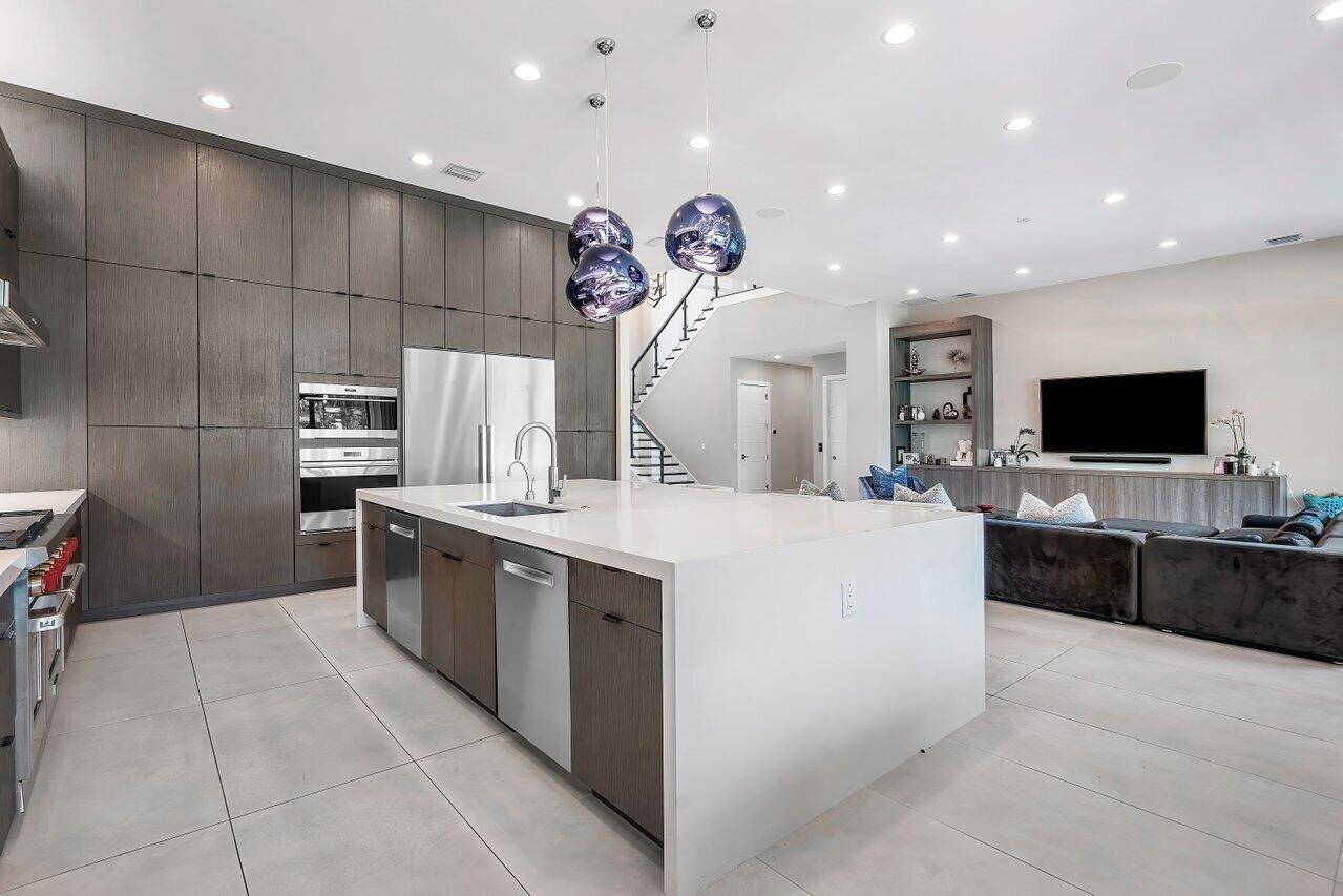 BILTMORE / BOCA BRIDGES - Residential