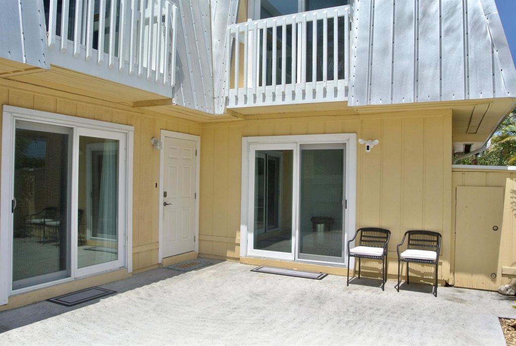 Photo of 141 E Riverside Drive #9b, Jupiter, FL 33469 (MLS # R11080032)