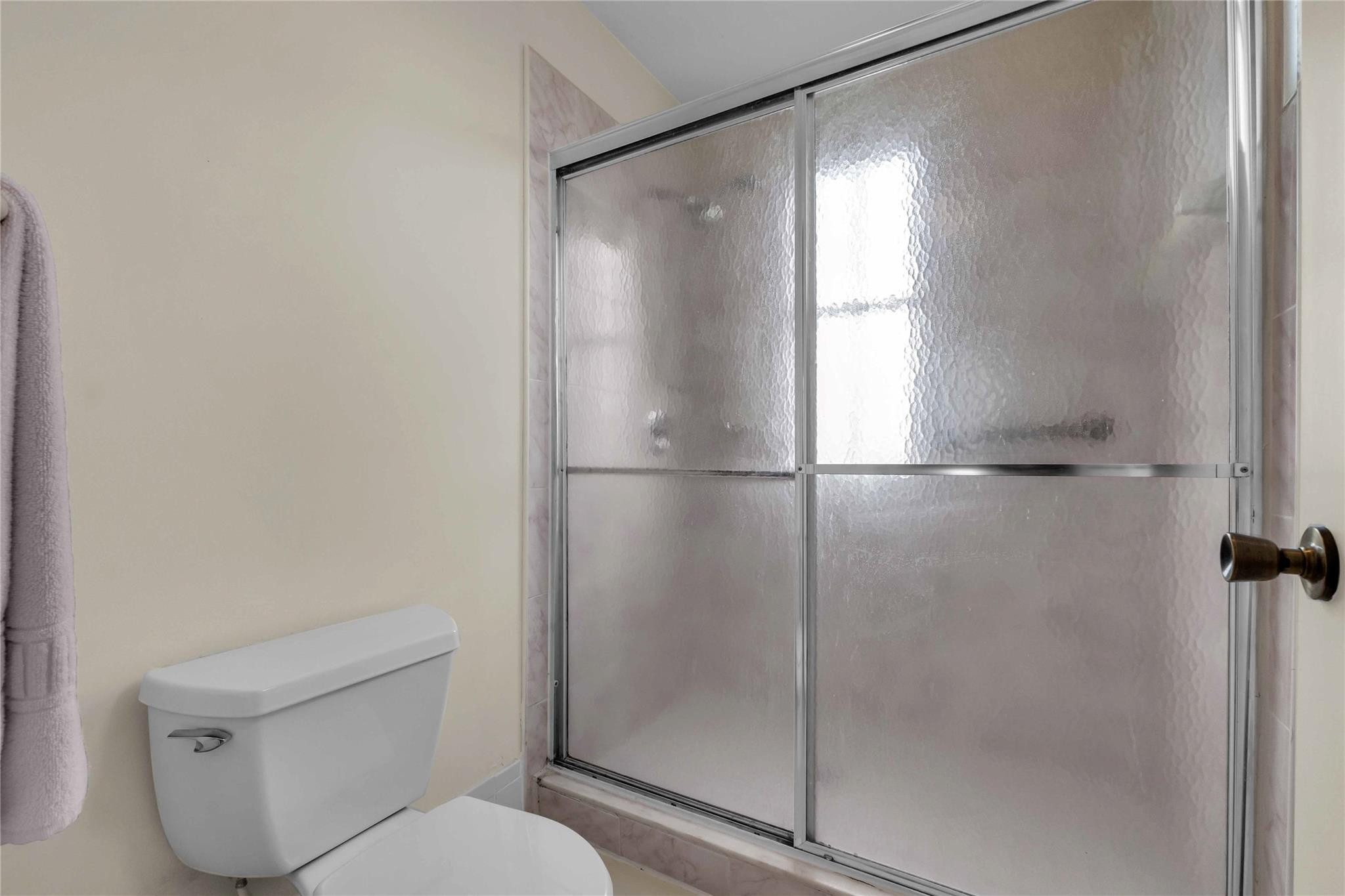 Banyan Estates 139-36 B - Residential