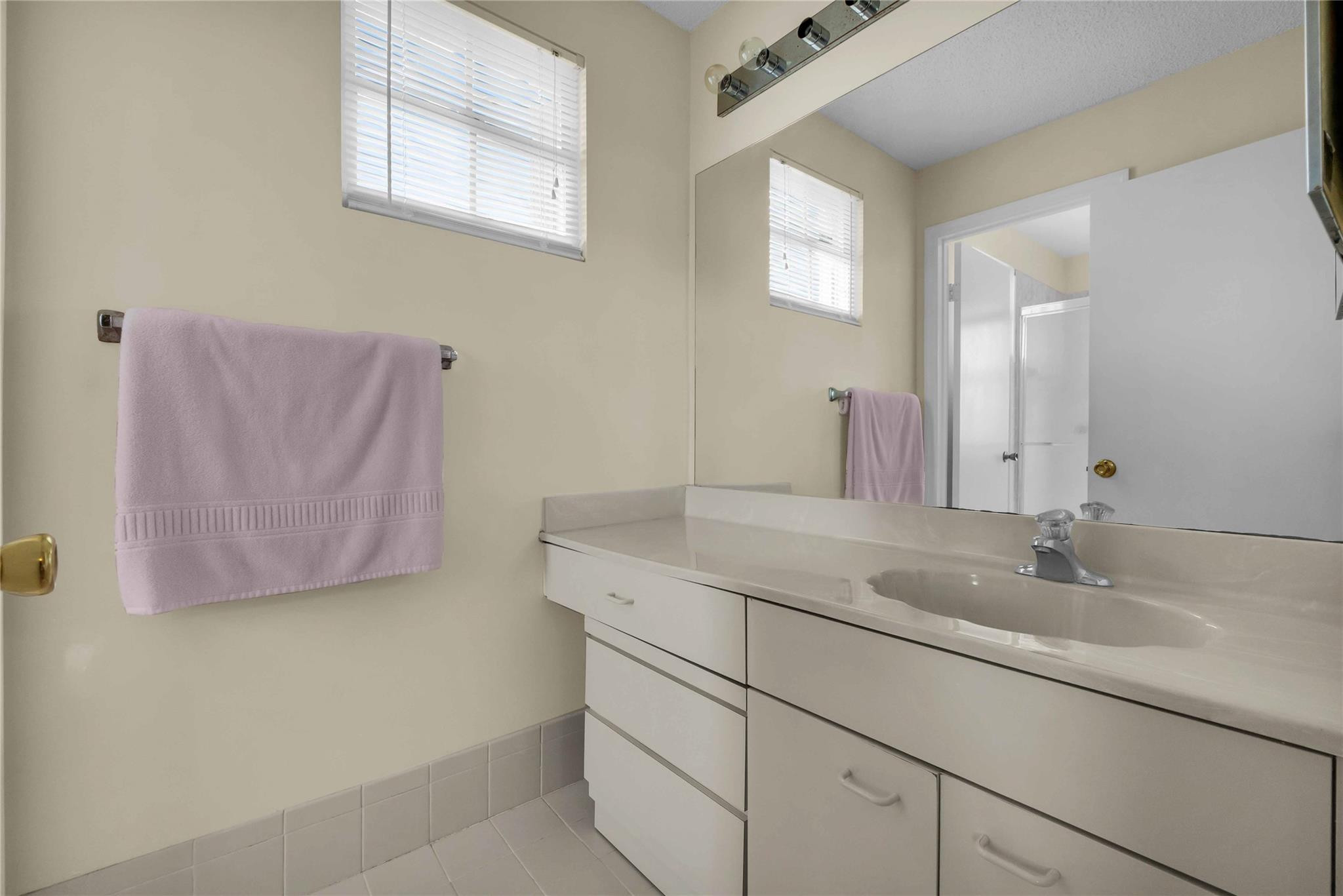 Banyan Estates 139-36 B - Residential