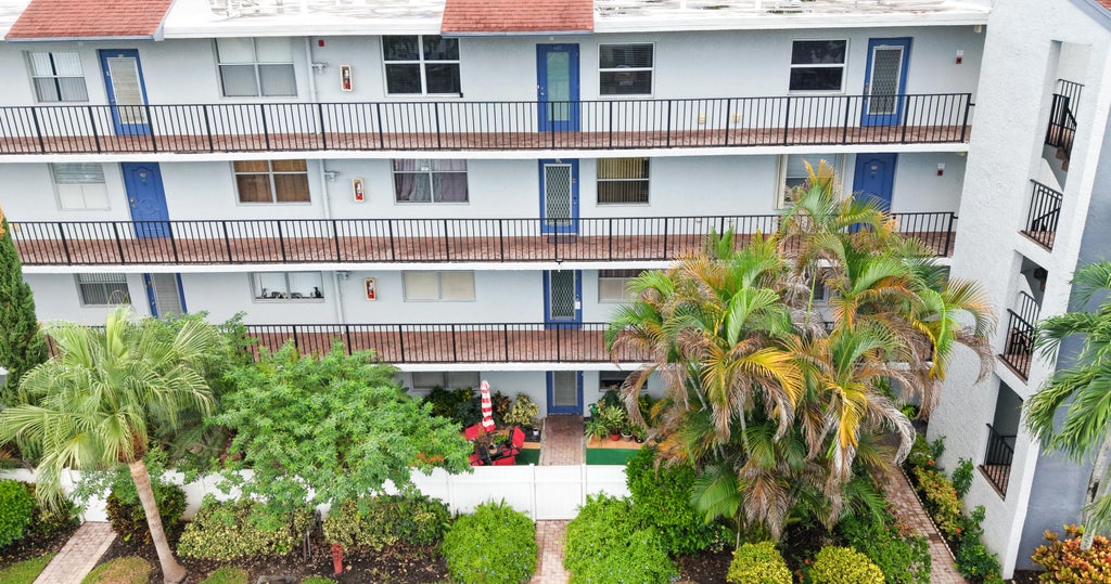 Photo of 14723 CUMBERLAND Drive #1070, Delray Beach, FL 33446 (MLS # B26072245)
