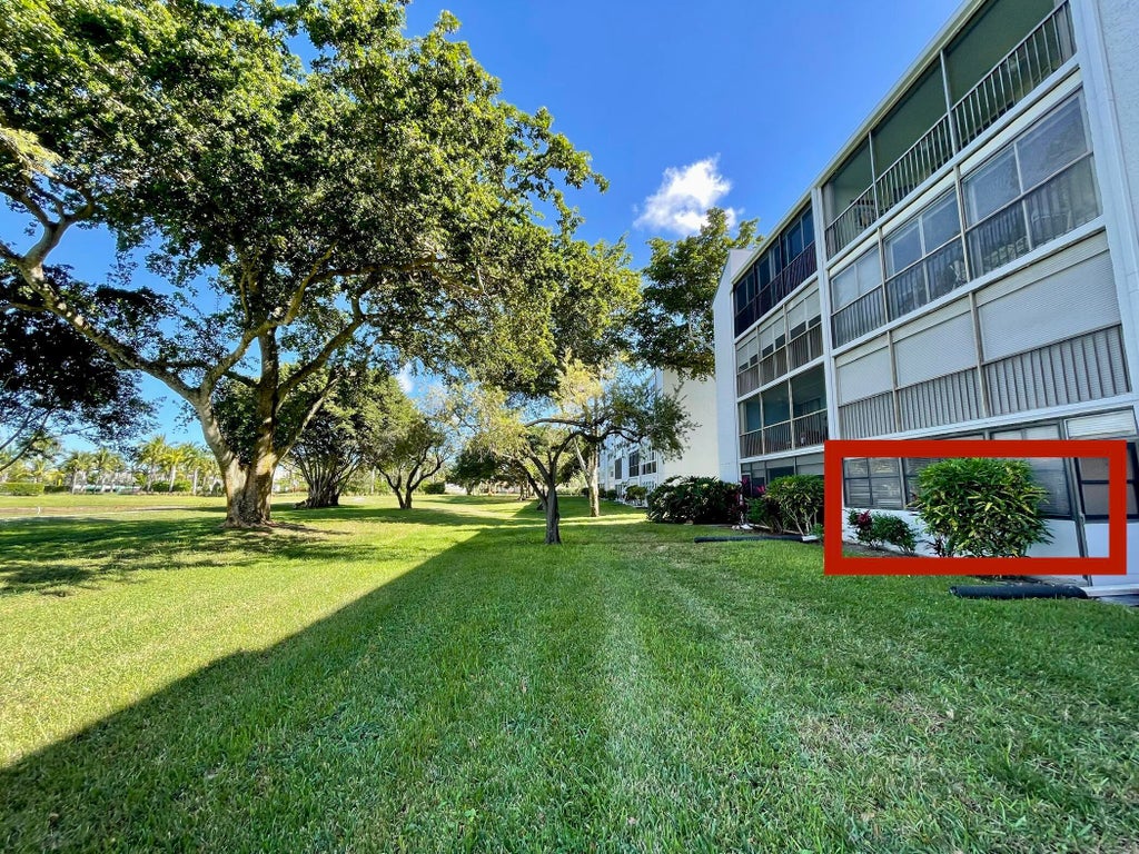 Photo of 14723 CUMBERLAND Drive #1070, Delray Beach, FL 33446 (MLS # B26072245)