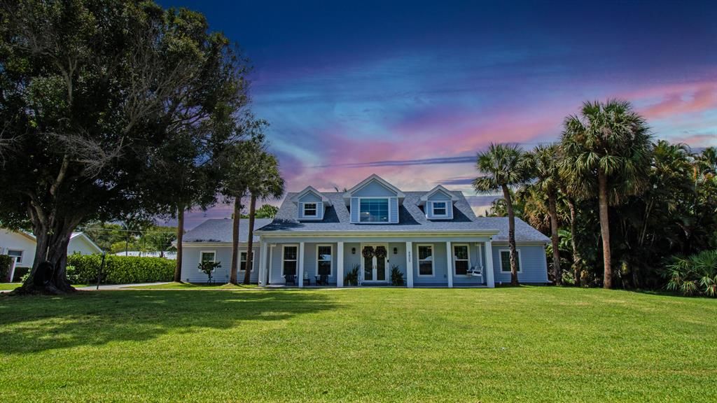Photo of 8805 SE Alabama Place, Hobe Sound, FL 33455 (MLS # R10897660)