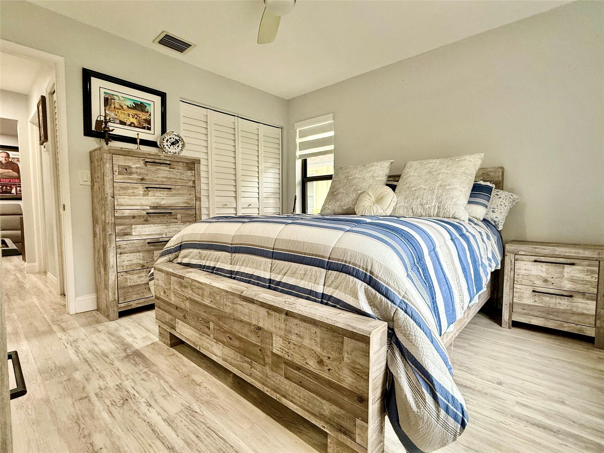 PALM CHASE LAKES - Residential