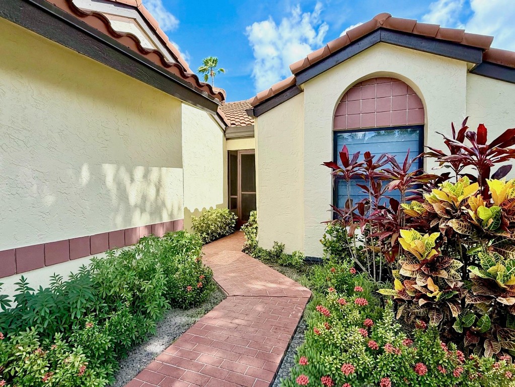 5908 Sunswept Lane B