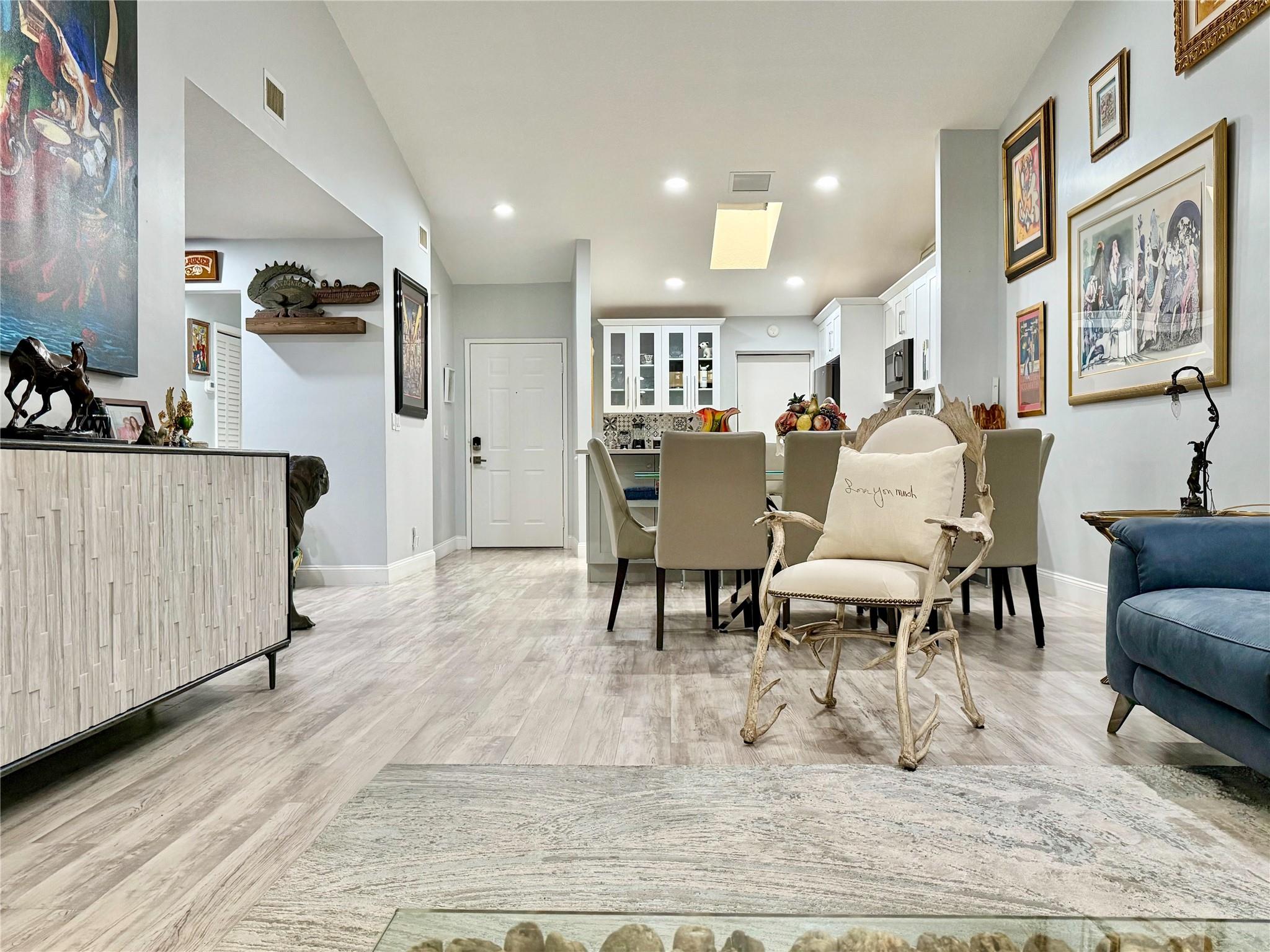 PALM CHASE LAKES - Residential