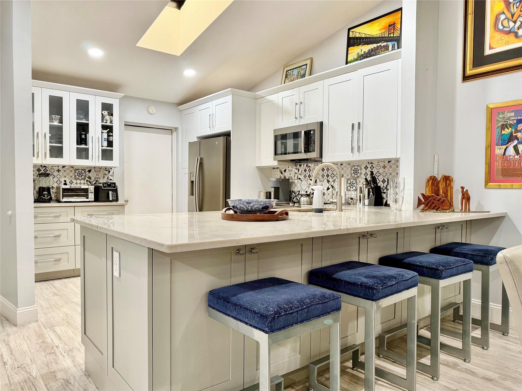 PALM CHASE LAKES - Residential