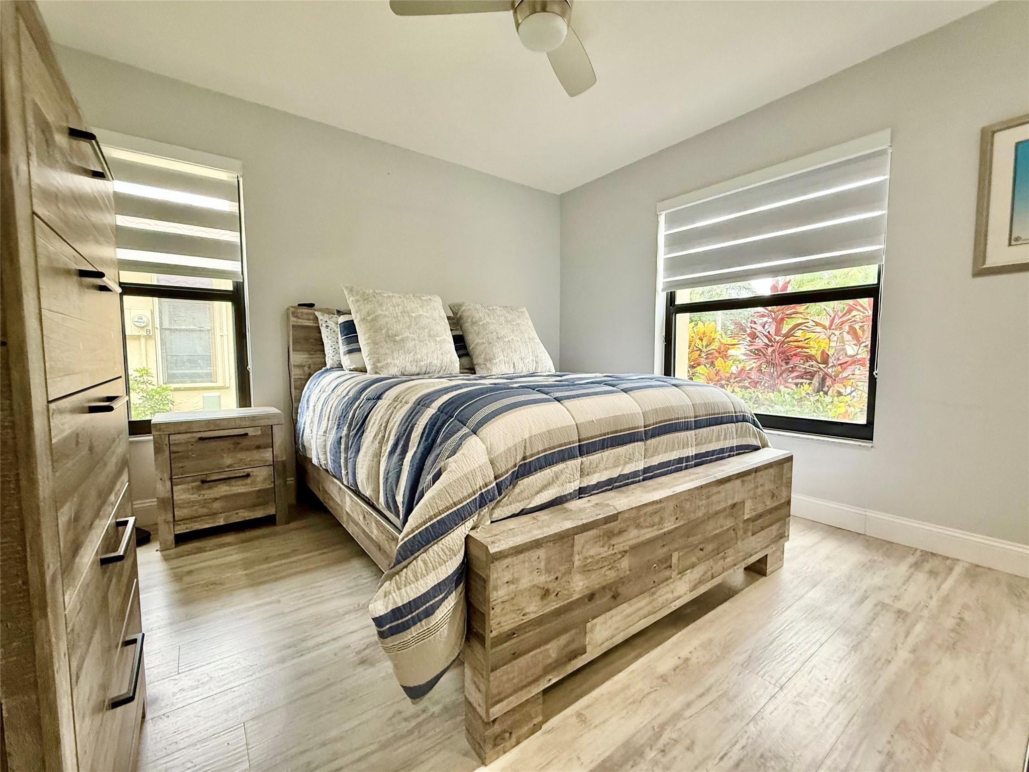 PALM CHASE LAKES - Residential