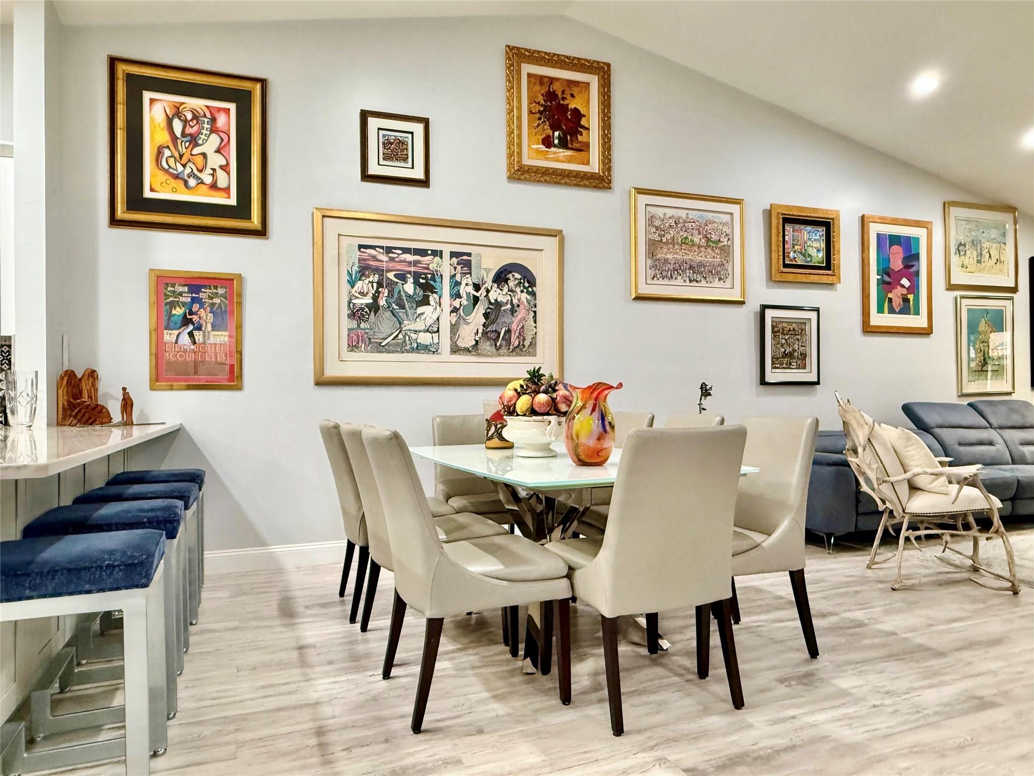 PALM CHASE LAKES - Residential