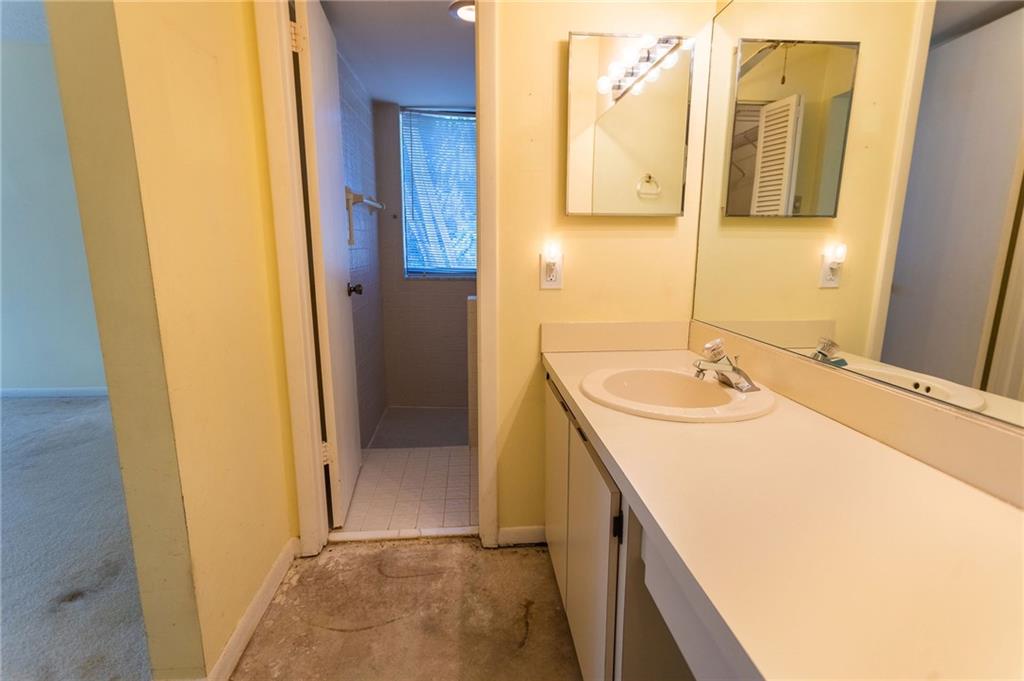 The Hollows Of Deer Creek - Residential