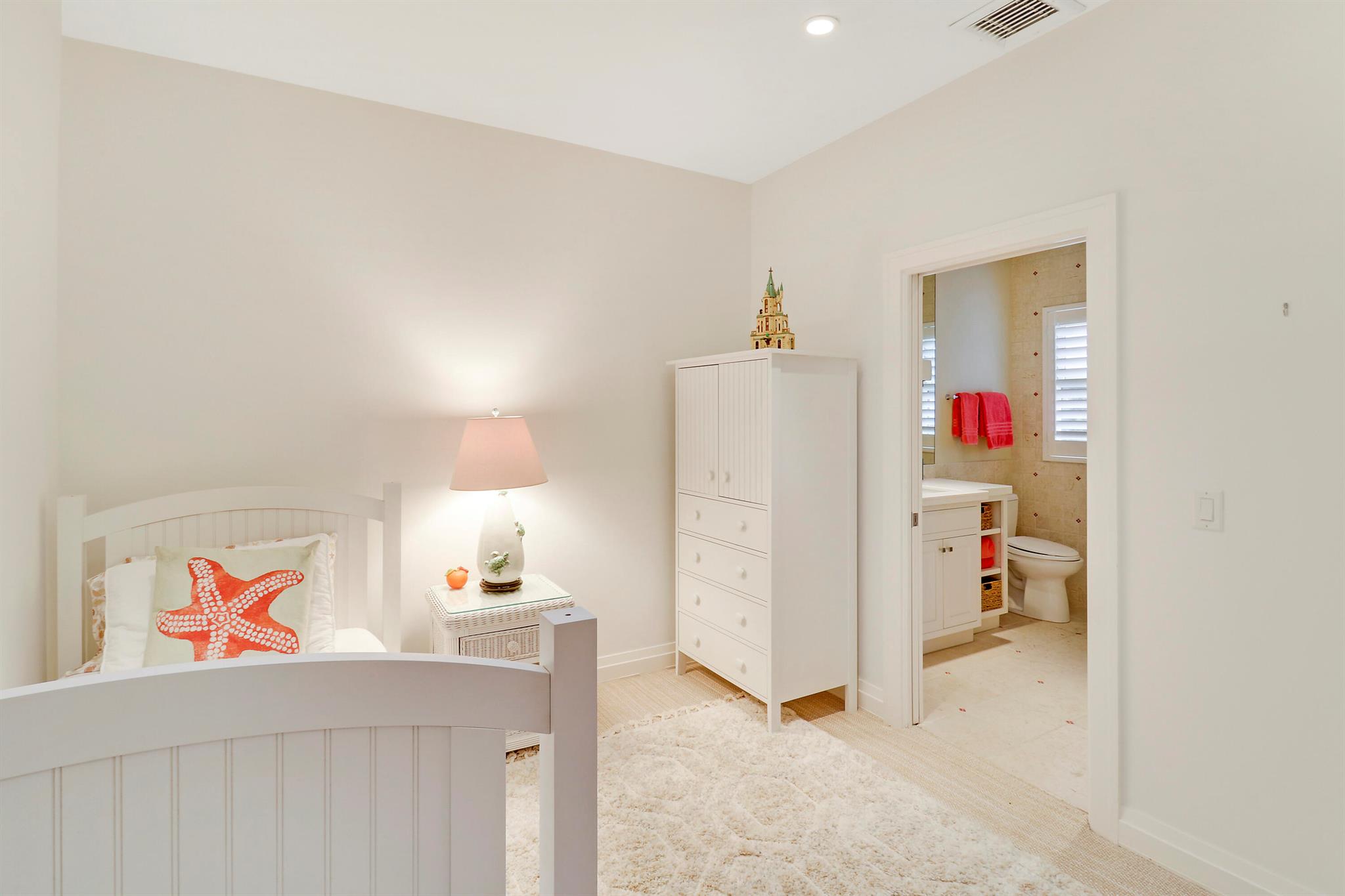 LOBLOLLY PINES - Residential