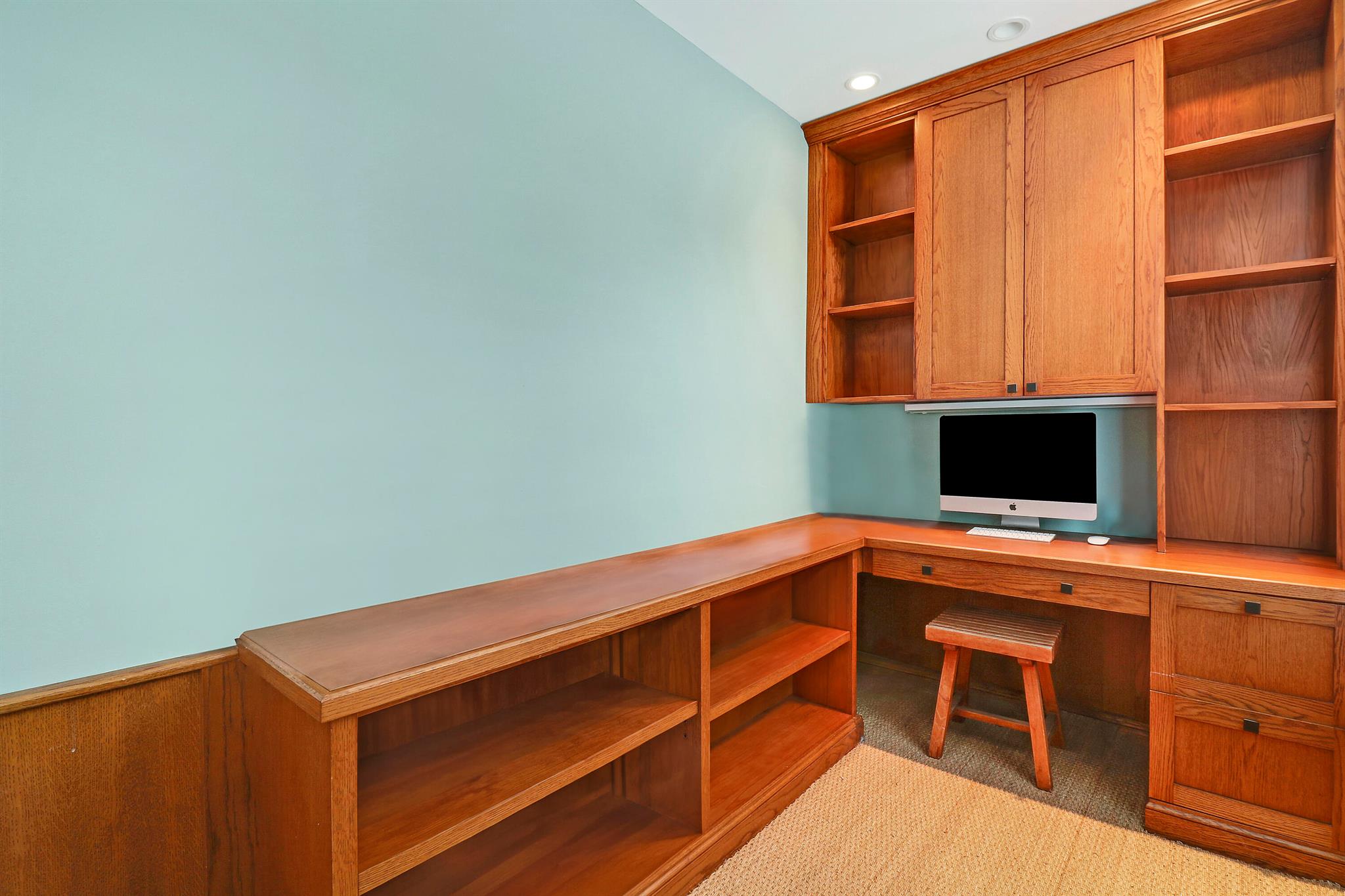 LOBLOLLY PINES - Residential