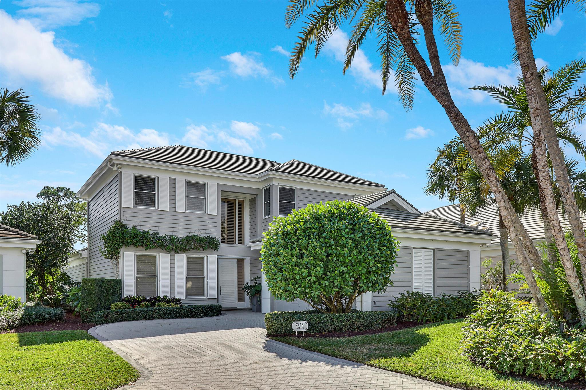 LOBLOLLY PINES - Residential