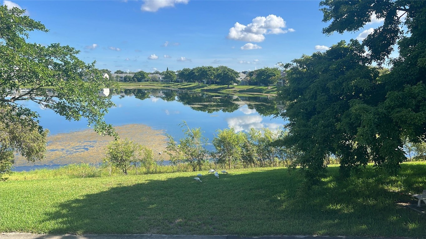 Summer Lake Condominium - Residential