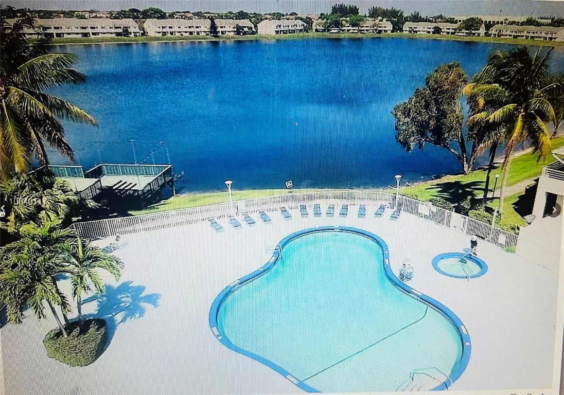 Summer Lake Condominium - Residential