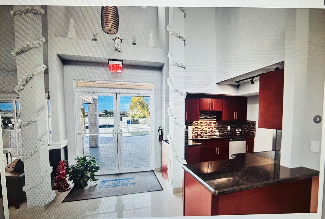 Summer Lake Condominium - Residential