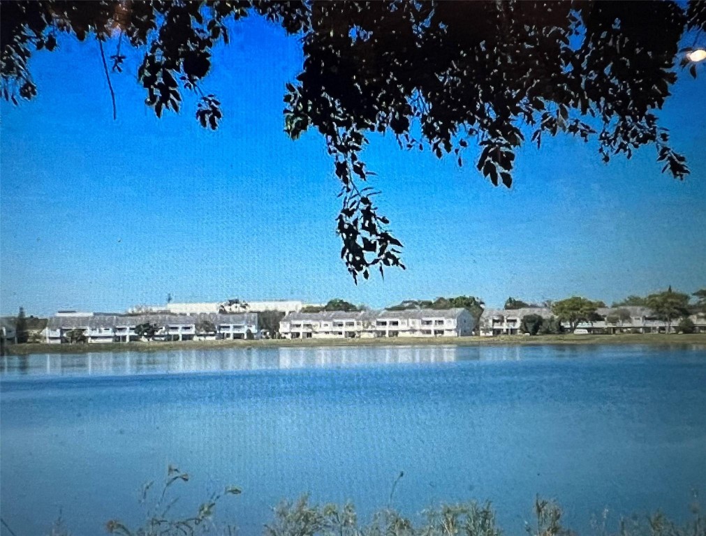 Summer Lake Condominium - Residential