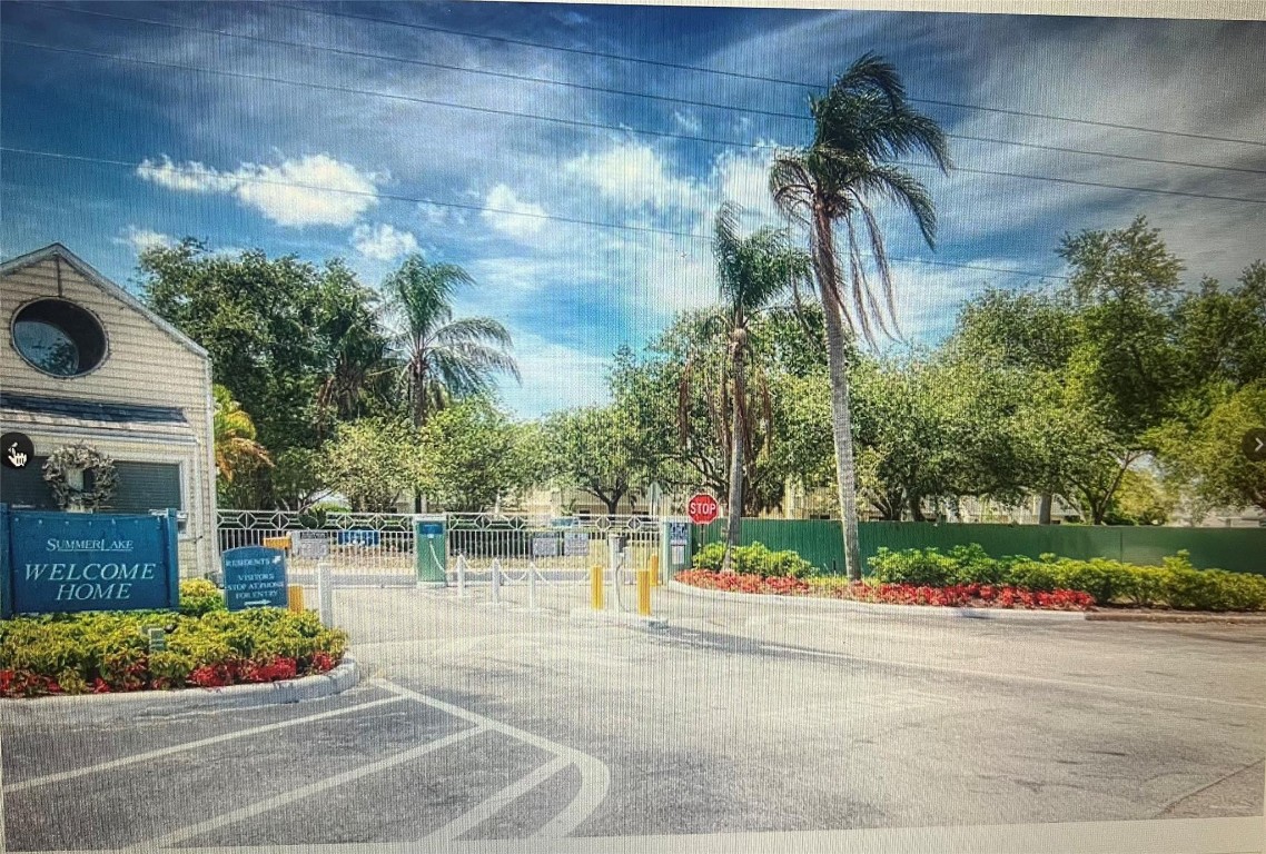 Summer Lake Condominium - Residential