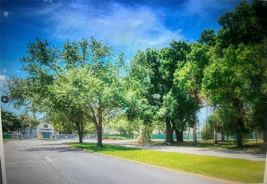 Summer Lake Condominium - Residential