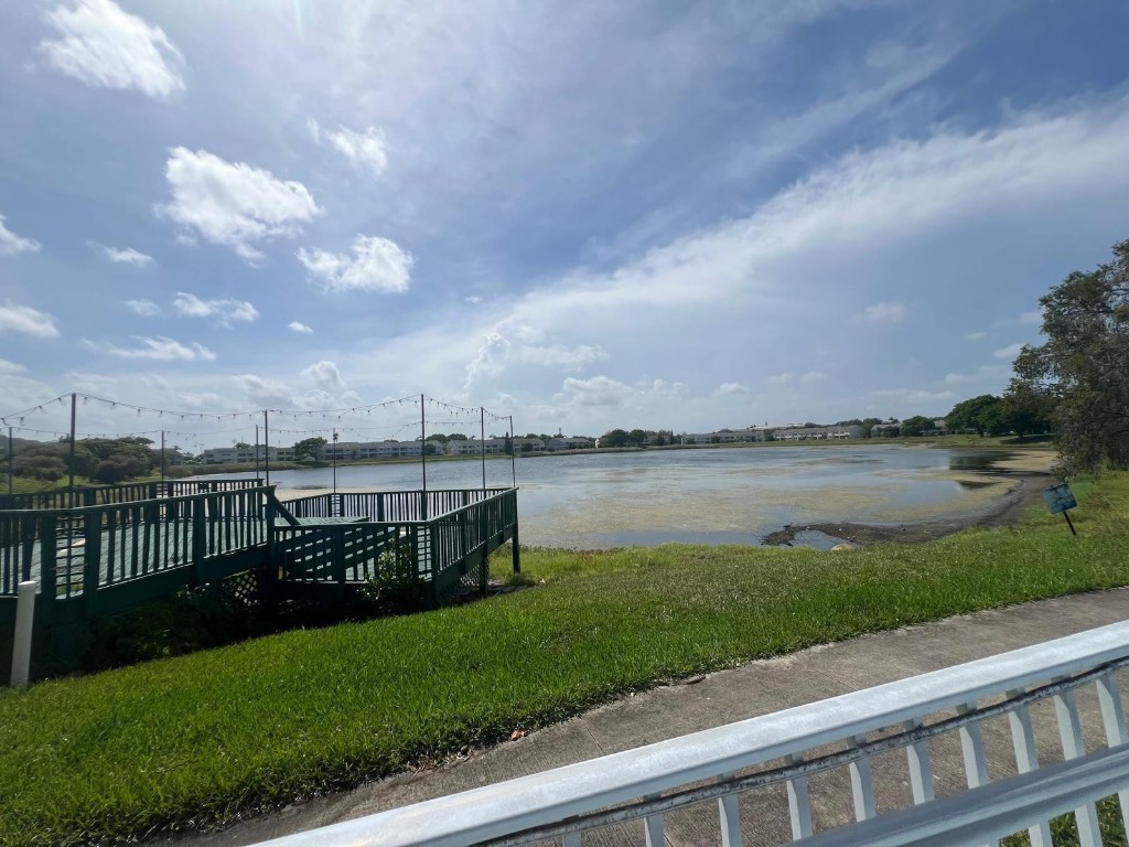 Summer Lake Condominium - Residential