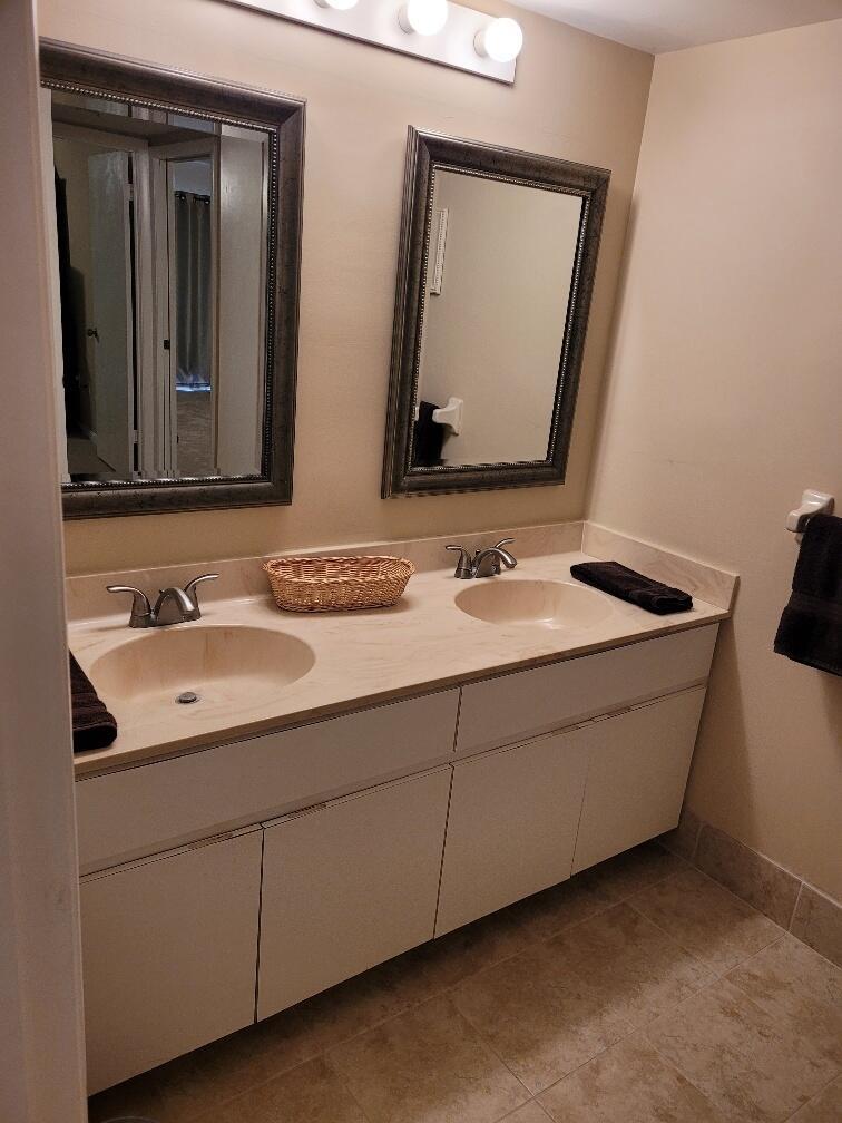 LAKESHORE VILLAGE OF MEAD - Residential Lease