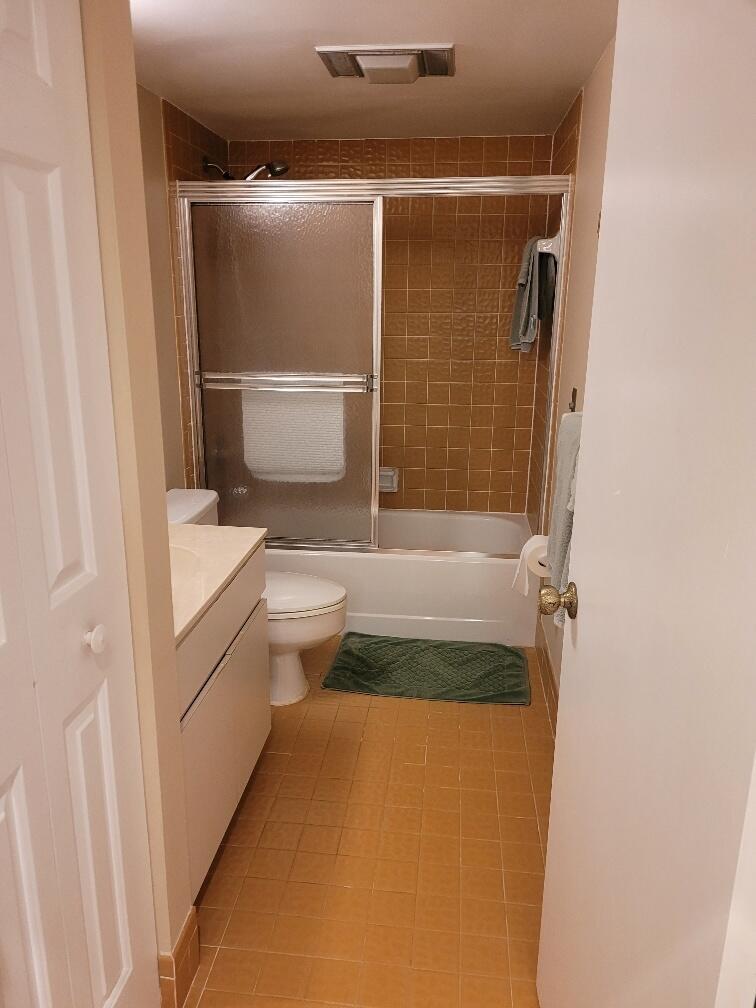 LAKESHORE VILLAGE OF MEAD - Residential Lease